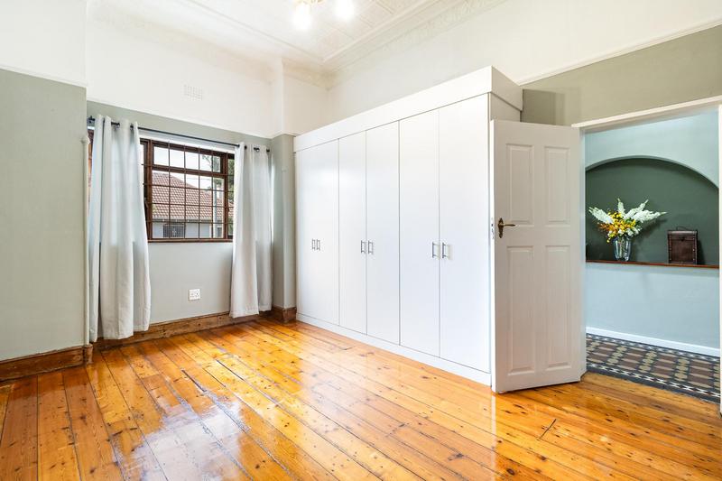 5 Bedroom Property for Sale in Observatory Western Cape